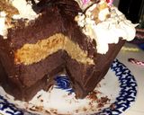 A picture of step 22 of Giant Reeses Cup Cake.