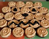 A picture of step 8 of Vickys Halloween Pumpkin Cupcake Display.