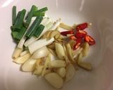 炒海瓜子 Stir Fried Clams with Basil的食譜步驟2照片