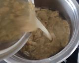 A picture of step 5 of Moringa drink.