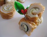 A picture of step 2 of For Bentos - Chikuwa Bûche de Noël.