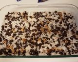 A picture of step 4 of Magic Cookie Bars.
