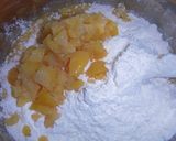 A picture of step 7 of 18 cm Pound Cake (with Candied Chestnuts).