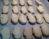 Foto del paso 1 de la receta: Surtido de pan tostado