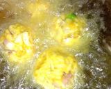 A picture of step 2 of Rice pakoda.