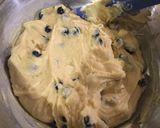 Foto langkah ke 3 dari resep Blueberry White Chocolate Muffin.