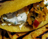 Foto del paso 3 de la receta: AREPAS ASADAS, rellenas con Cabeza de🙀Gato...!😻
