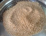 तिल बुग्गा - हर बाइट मे स्वाद रेसिपी चरण 1 फोटो