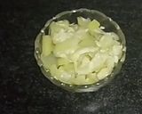 A picture of step 1 of Lauki ya Bottle Gourd ka halwa.