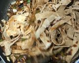 A picture of step 6 of Roti noodles.
