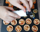 Foto del paso 3 de la receta: Tartaleta de mermelada de tomate con foie y azúcar caramelizada