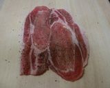 A picture of step 3 of Fried Cabbage Shiso Pork Roll.