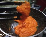 A picture of step 3 of Mango Pedha.