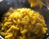 Foto del paso 3 de la receta: Fideos con cúrcuma
