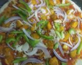A picture of step 3 of ChickenTikka Pizza.