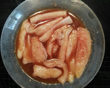 Foto del paso 2 de la receta: Tiras empanadas de pollo marinado con manzana frita
