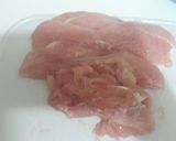 Foto del paso 1 de la receta: Pechugas de pollos con finas hierbas.