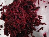 બીટ ના લાડુ (Beetroot Laddu Recipe In Gujarati)