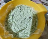 পেস্তা ফ্রোকা (pistachio frozen curd recipe in bengali) রেসিপির ধাপ 3 ছবি