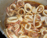 A picture of step 2 of Easy Simmered Taro Roots and Squid.