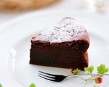 A picture of step 15 of Fluffy, Melt In Your Mouth Chocolate Gateau.