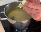Foto del paso 8 de la receta: Crema fría de puerros y pera
