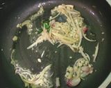 Foto langkah ke 3 dari resep Tumis dori enoki.