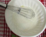 A picture of step 1 of Samolina chocochip wheat flour cake.
