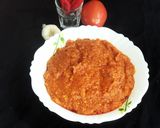 लाल मिर्च टमाटर लहसुन की चटनी रेसिपी चरण 3 फोटो