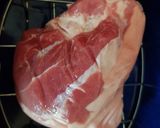 A picture of step 1 of My Roast Ham Shank.😀.