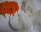 A picture of step 4 of Daikon Radish & Carrot Salad with Crispy Jako.