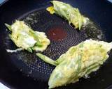 Fried Eggs With Green Bean recipe step 3 photo