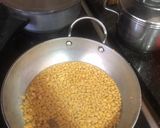 A picture of step 2 of Boondi Ladoo.