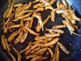 Cá cơm chiên giòn