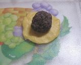 A picture of step 6 of Baking Soda Manju.