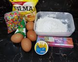 Foto langkah ke 1 dari resep Pink Butter Cake.