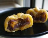 A picture of step 9 of Halloween Wagashi - Kabocha Squash Mochi.