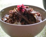 A picture of step 8 of A Taste of Mom's Cooking: Udon or Soba with Meat.