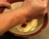 A picture of step 1 of Thick Mentaiko Sauce Tossed Chilled Udon.