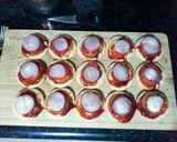 A picture of step 3 of Mini Pizzas (super easy).