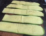 Foto del paso 2 de la receta: Rollitos de zapallo italiano (sukini o zucchini) rellenos con carne picante