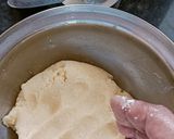 A picture of step 4 of Instant No Cook Coconut Kesar Elaichi Pedha.