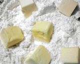 A picture of step 2 of Birthday Cake Fudge.