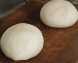 A picture of step 2 of Low-Calorie Pie-Style Bread.