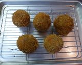 A picture of step 6 of Curry Remix Rice Croquettes.