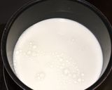 A picture of step 2 of Milk Pudding with Agar.