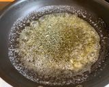 A picture of step 3 of Asparagus, Ham and Blue Cheese omelette.