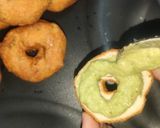 A picture of step 5 of Medu vada Sandwich.