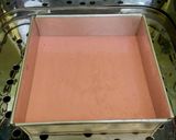 Foto langkah ke 5 dari resep Bolu Pop Ice Strawberry Lembut dan Enak.