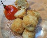 Foto langkah ke 5 dari resep Perkedel Kentang Tahu campur Wortel.